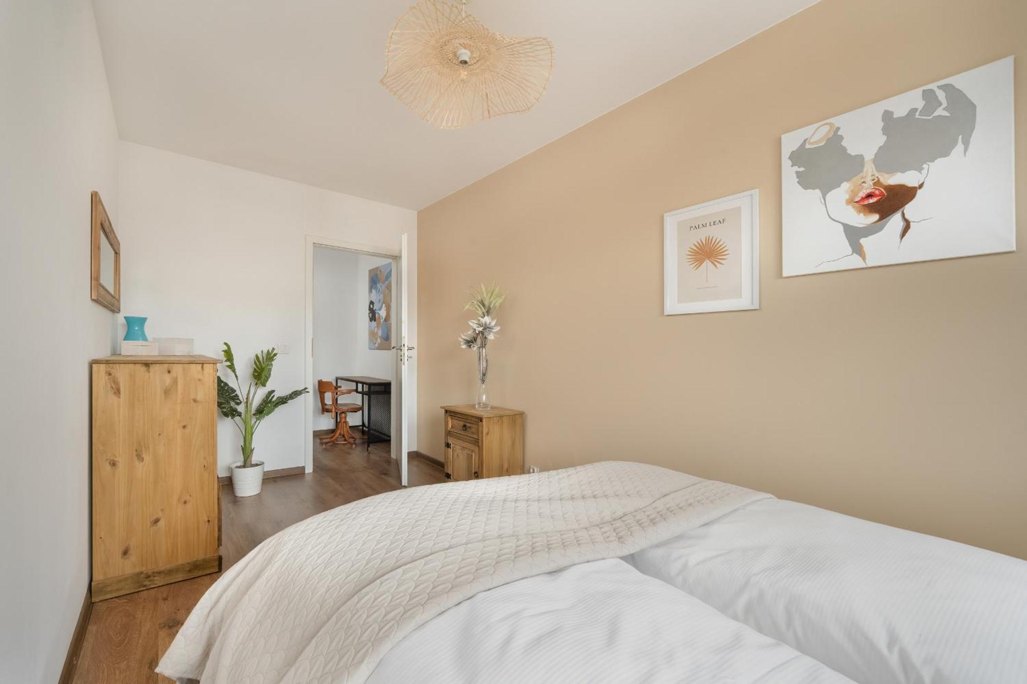 Modern With Balcony In By Renters * Wrocław