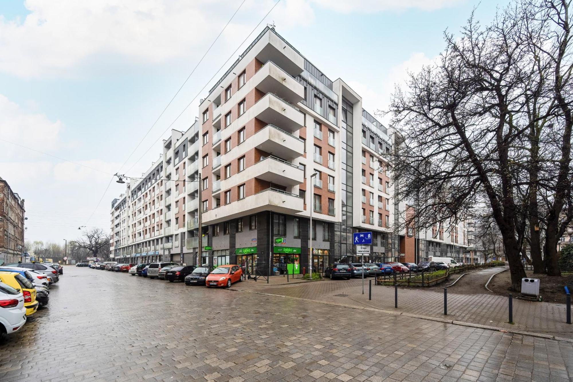 Modern With Balcony In By Renters Apartament Wrocław